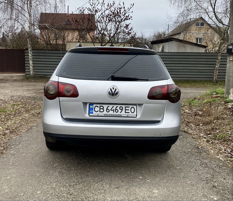 Продам Volkswagen Passat B6 1,6 FSI