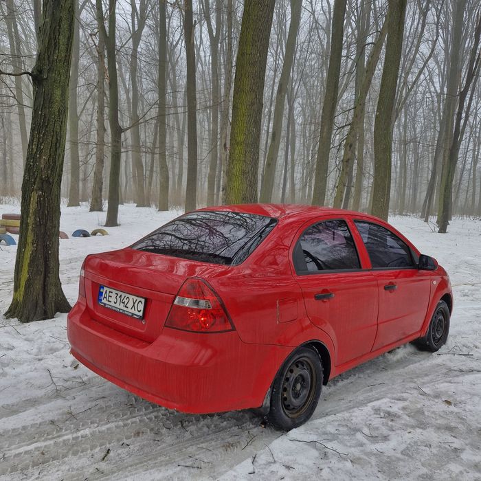Продам шевроле авео в на ходу все ок з документами люби