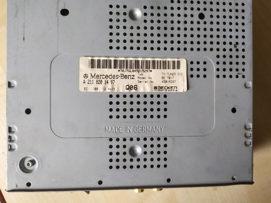 MERCEDES E 211 TUNER TV  2118201497