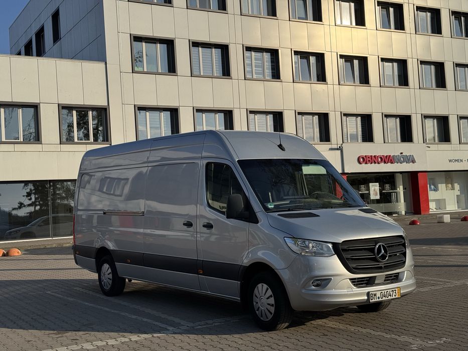 Mercedes Benz Sprinter 907