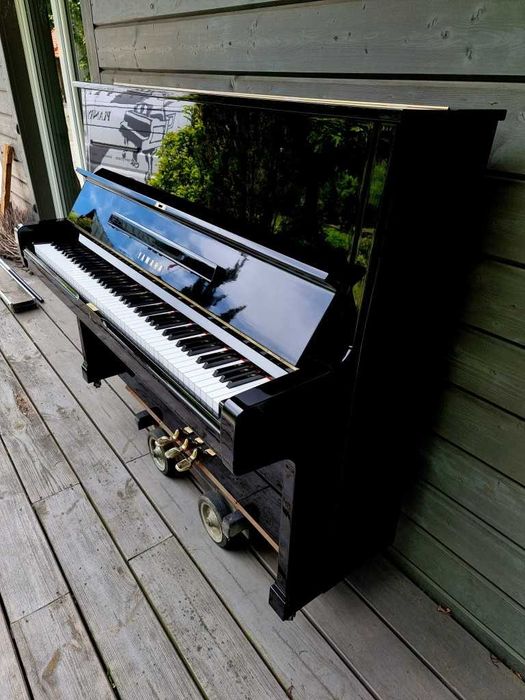 Pianino YAMAHA U2 127cm 1975r CZARNY POŁYSK
