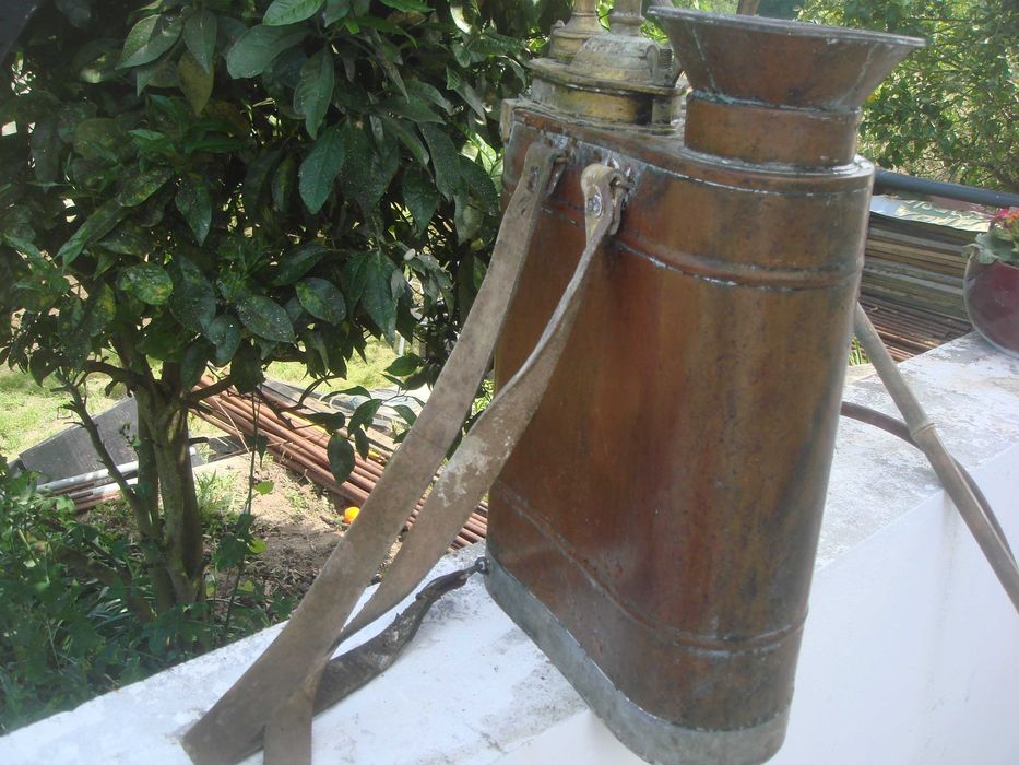 maquina solfatar antiga