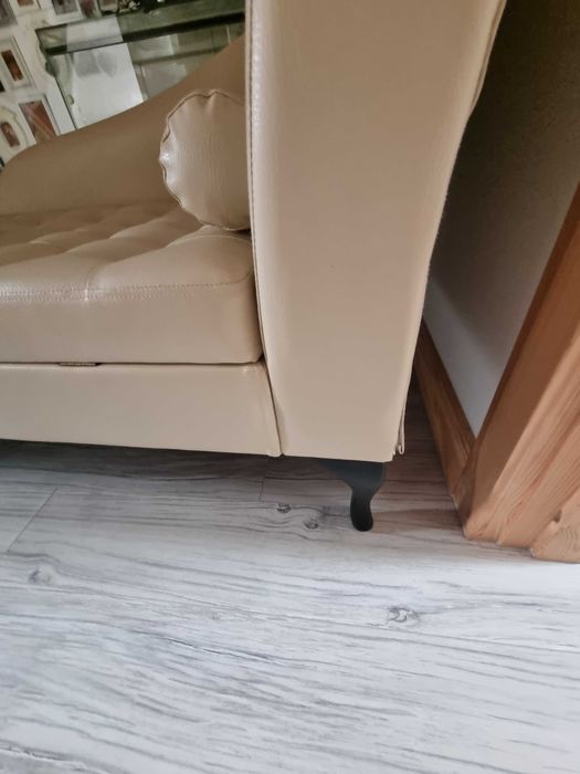 szezlong sofa ławka fryzjerska do poczekalni ze schowkiem kremowa