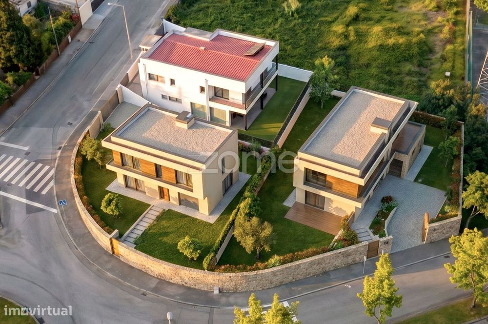 Terreno Urbano 1.000 m² | IC 0.66 | São João da Madeira