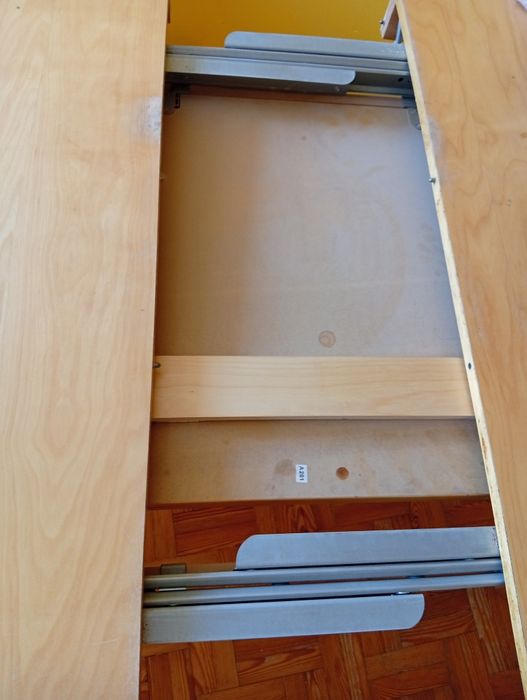 Okrągły stół Ikea - rozkładany