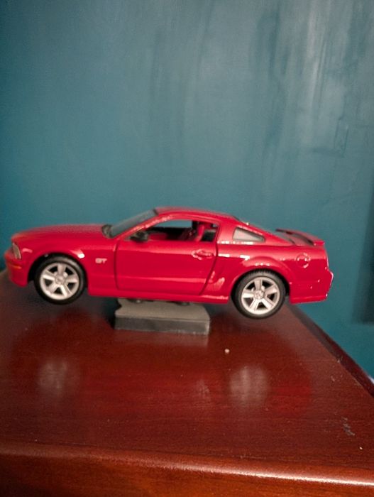 Maisto Lamborghini i Ford Mustang skala 1:24