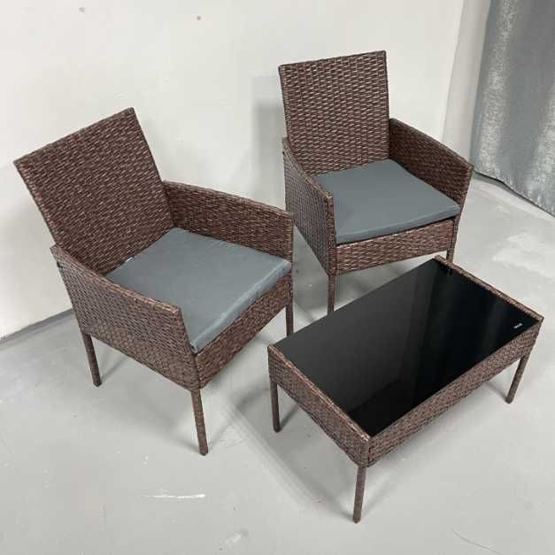 Комплект садових меблів зі штучного ротанга 2+1