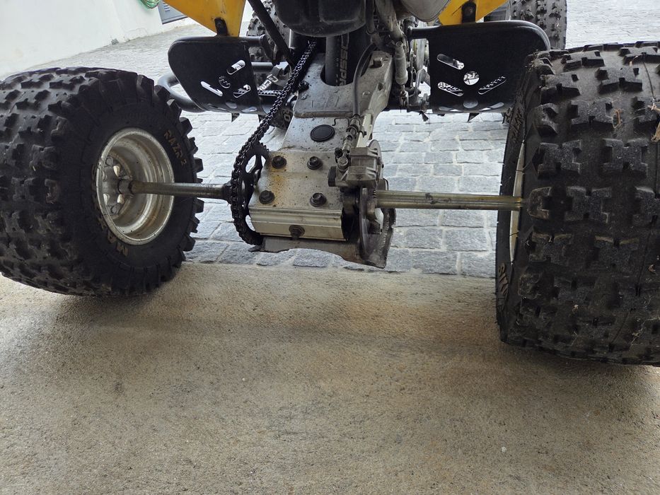 Moto 4 suzuki ltz 400 k4