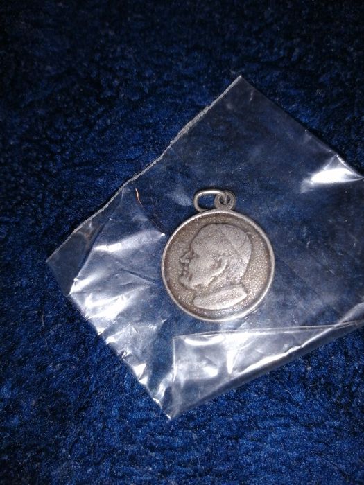 Medalik Jan Paweł II papież nowy folia