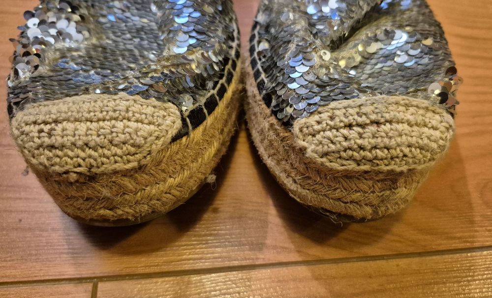 Cekinowe espadryle Zara
