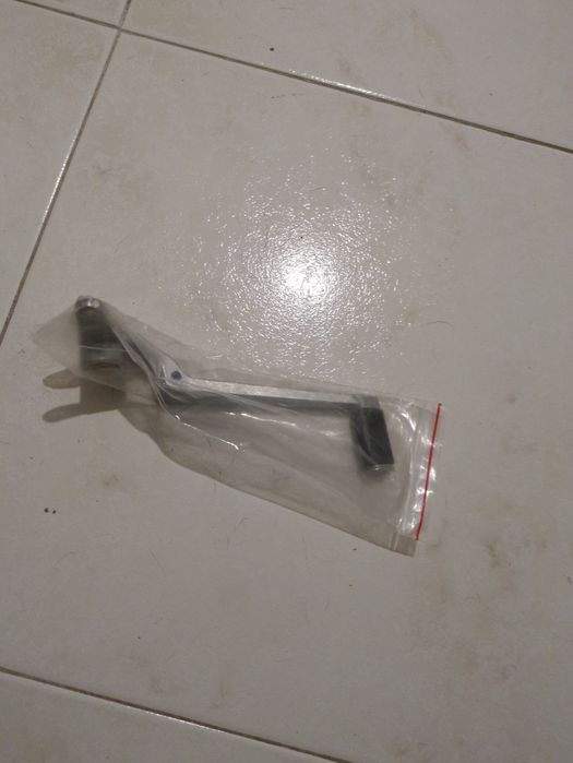 Pedal de travão Ducati 696