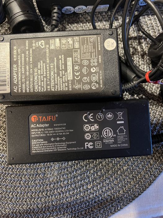 Блоки живлення до ноутбуків