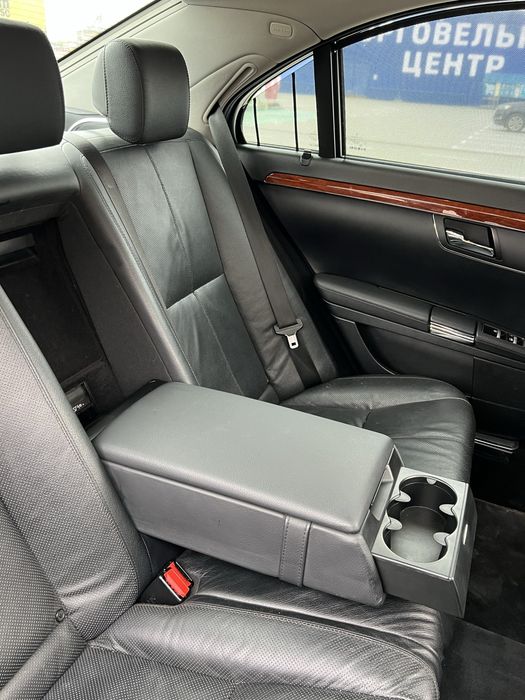Дизельний w221 Mercedes-Benz 2008 року