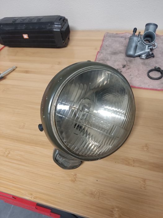 Vendo farol Lucas completo