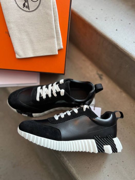 Жіночі кросівки Hermes