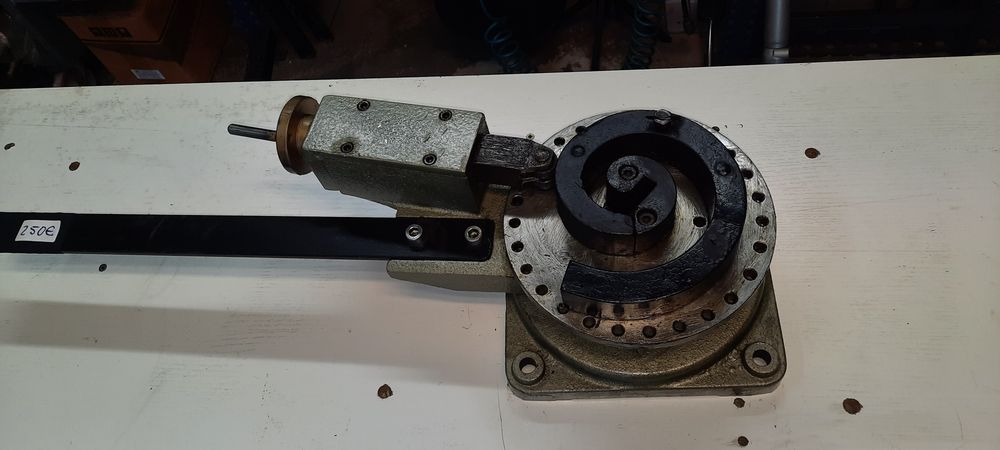 Maquina de dobrar ferro em S como caracóis  MMB 120