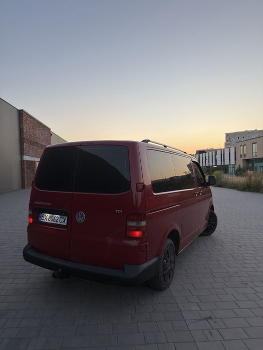 Продам Volkswagen Transporter T5 2.5 дизель пассажир