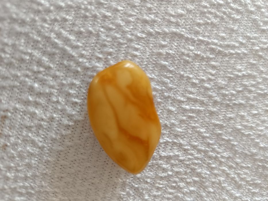 Bursztynowa broszka bursztyn naturalny