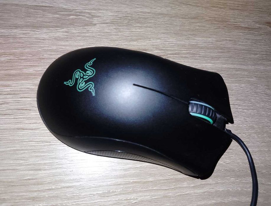 Игровая компьютерная мышь Razer Deathadder Essential