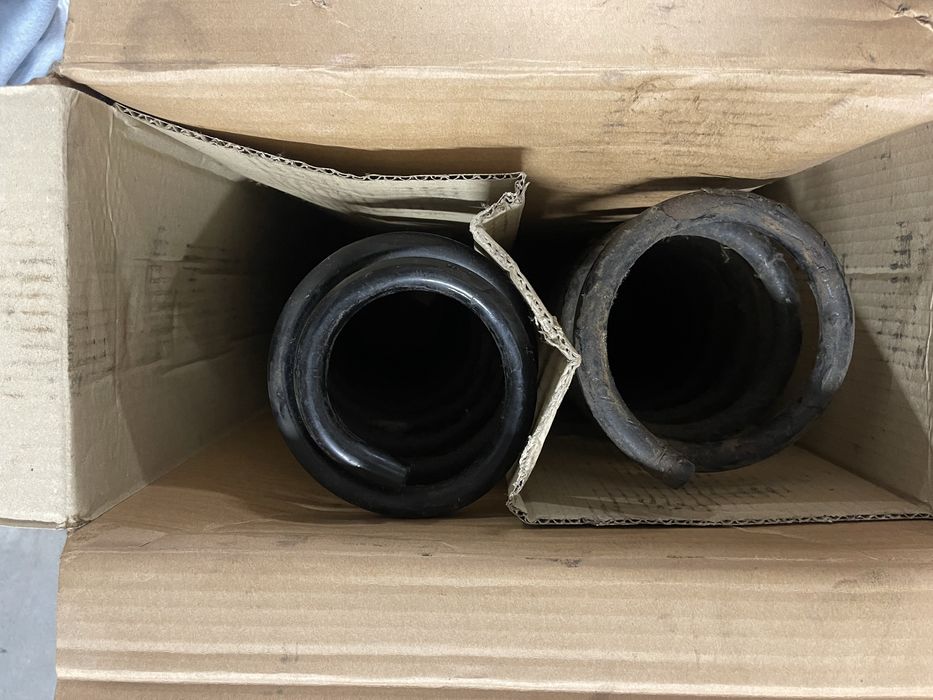 Old Man Emu (OME) Nitrocharger Sport