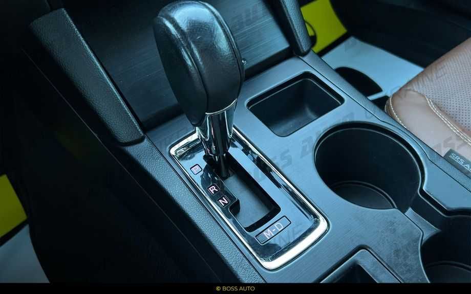 Subaru Outback 2018 2.5L в комплектації Touring (максимальна)