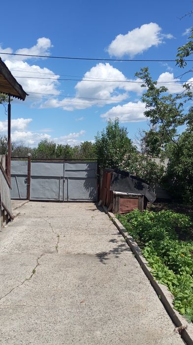 Продам гарний будинок з Автономним опаленням у Тернівському районі