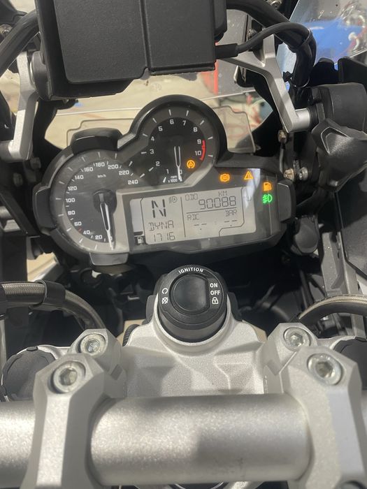 BMW GSA1200.