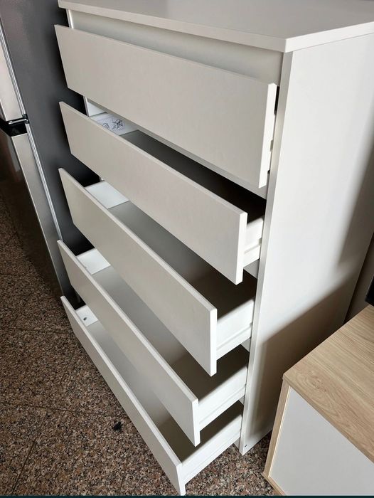 Kuallen Ikea Cómoda c/5 gavetas, branca