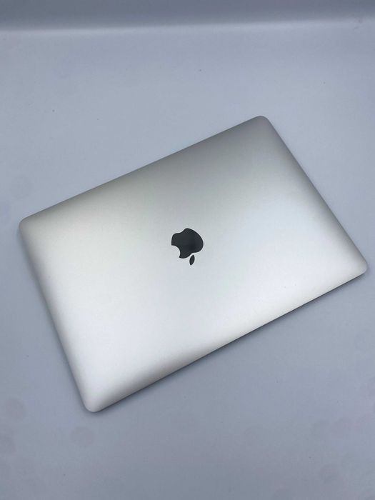 Ноутбук Apple MacBook Air 13" i5/8/256GB Silver (MVFL2) 2019