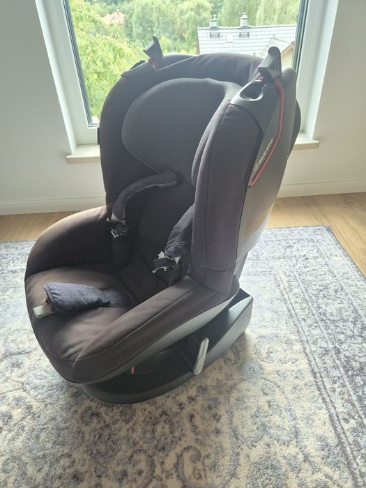 Maxi Cosi Tobi Nomad Black