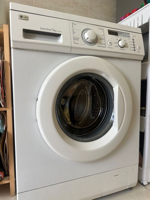 Máquina de Lavar Roupa LG Direct Drive 7 kg