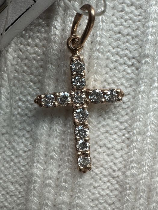 Золотой крестик с бриллиантами