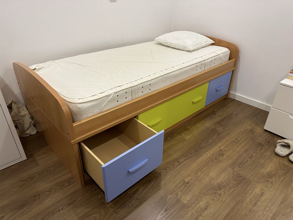 Cama criança/adolescente com colchão 90x190