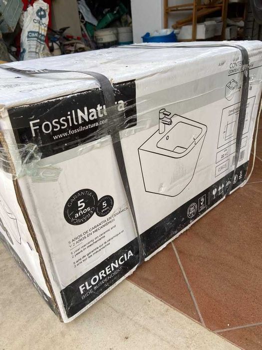 Bidé suspenso novo marca FossilNatura
