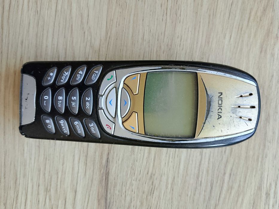 Telefon Nokia 6310i