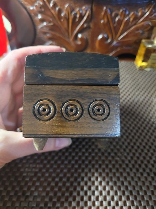 Шкатулочка для прикрас