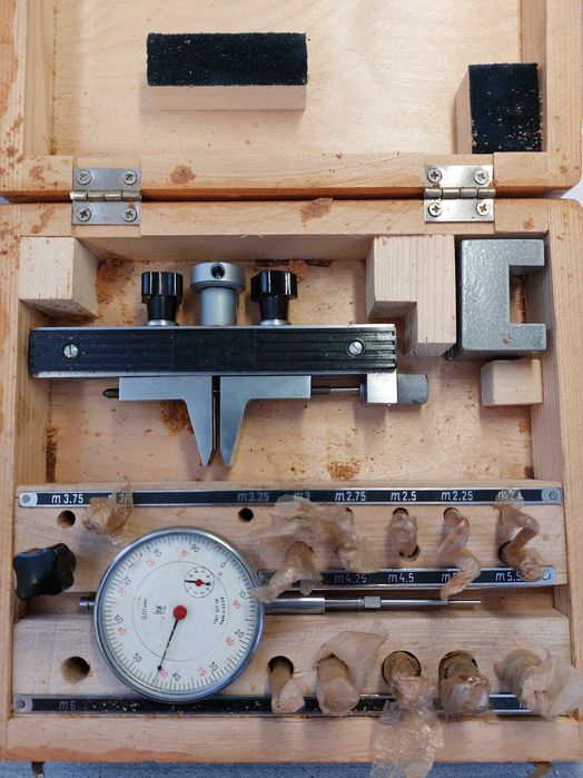 Зубомір (М1 23500) і калібри конус Морзе 4