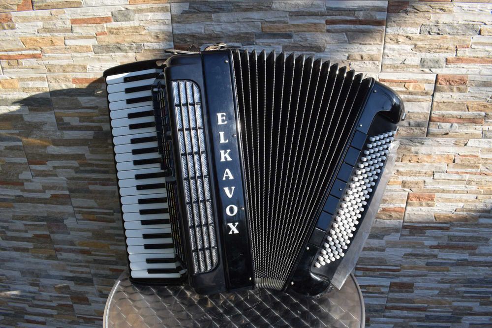 Acordeao Elkavox 4 Voz Com Sistema Midi, N . 334
