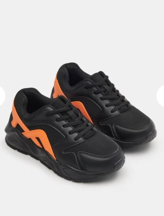 Кроссовки  Кросівки SinSay