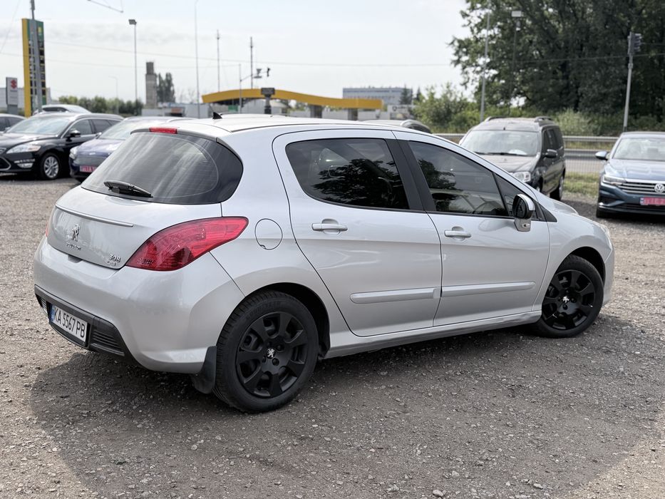 Peugeot 308 /2012 р/ Автомат