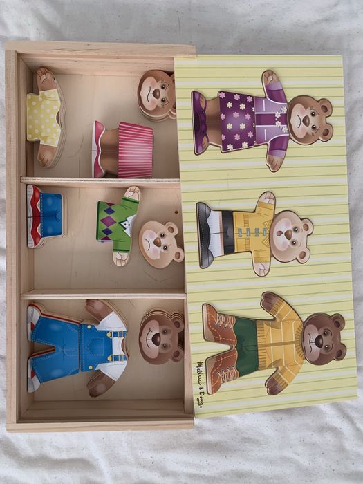 Zabawki edukacyjne 2-3latka - dopasowywanie ubran misia