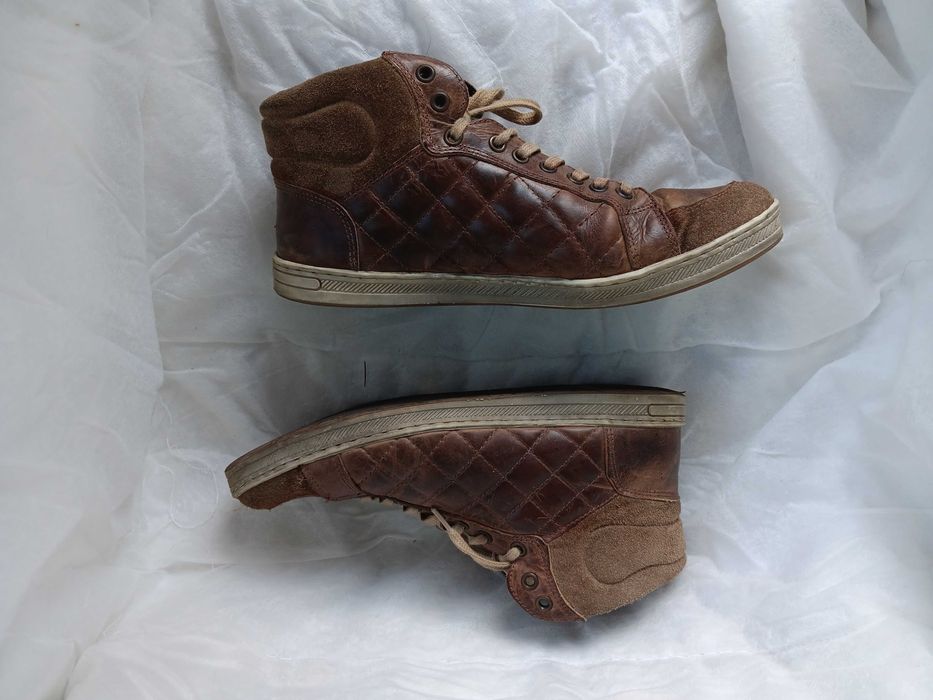 Botas sapatos Bocage em pele com atacadores