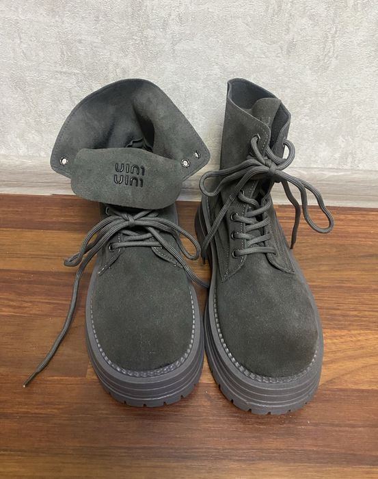 Ботинки, черевики