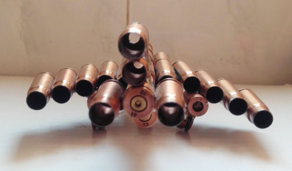 Aviões de Metal (balas) para decoração.