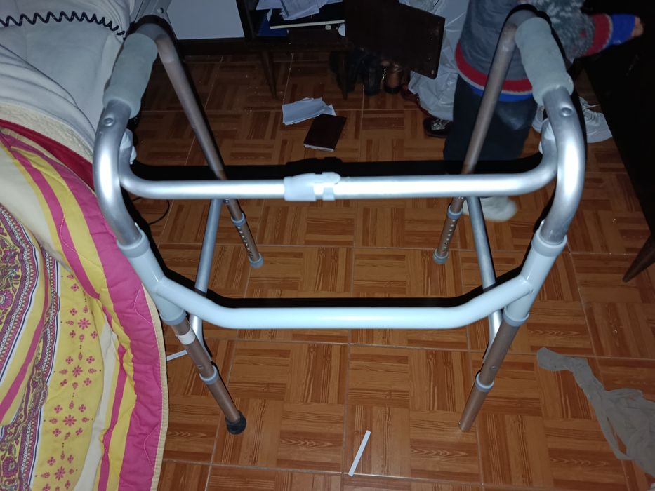 Andarilho para idosos