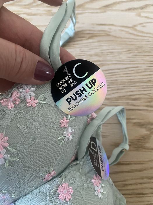 Бюстгалтер New Yorker