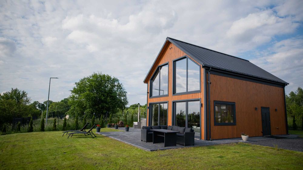 Nowoczesna stodoła-Balia i Sauna,kominek,antresola,taras max 8 Osób