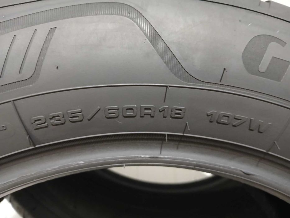 235/60 R18 opony całoroczne Goodyear 2 szt DOT 2024