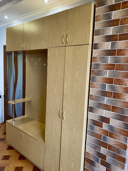 Шафа в прихожу