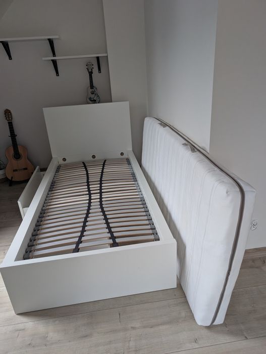 Łóżko IKEA Malm  90/200